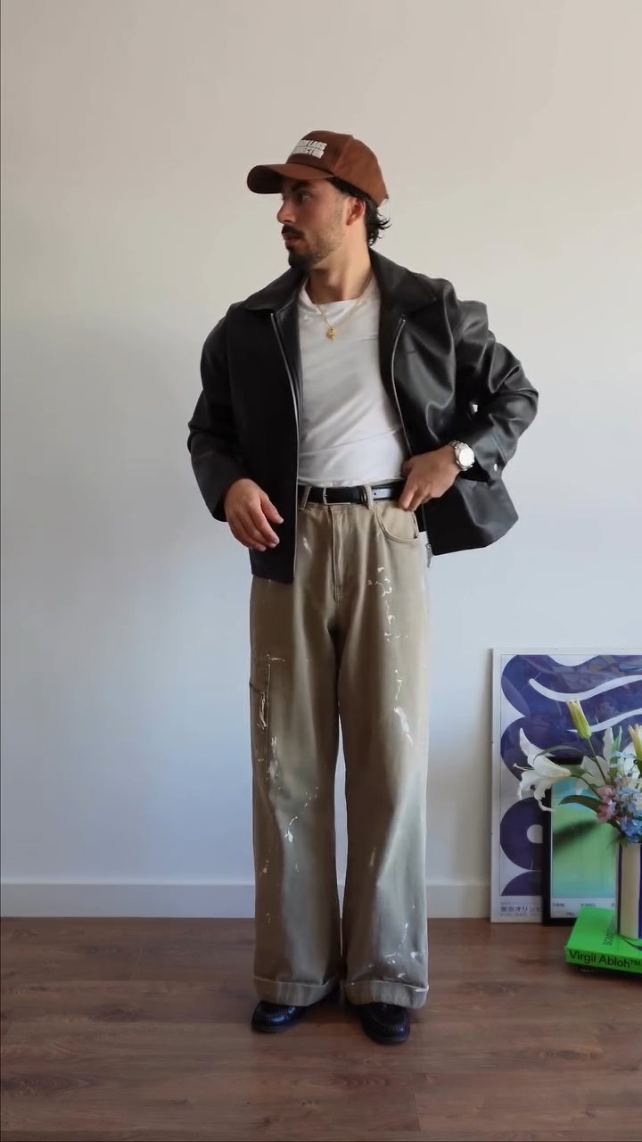 Men’s Cropped Leather Bomber Jacket – Waist-Length Minimalist Design